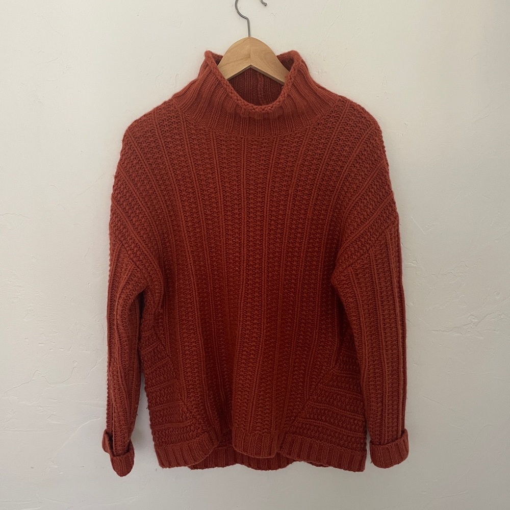Garnet Hill 100% Cashmere Sweater